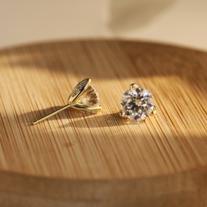 925 Sterling Silver Moissanite 3-Prong Stud Earrings 110100076