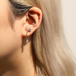 Wholesale 925 Sterling Silver 0.5ct Round Moissanite Cartilage Stud 110100087