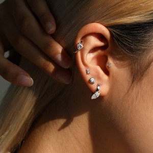 Wholesale 925 Sterling Silver Triangle Cut Moissanite Cartilage Stud 110100088