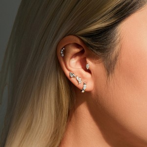 Wholesale 925 Sterling Silver Moissanite Curved Climber Cartilage Stud 110100089 Wholesale 925 Sterling Silver Moissanite Curved Climber Cartilage Stud 110100089