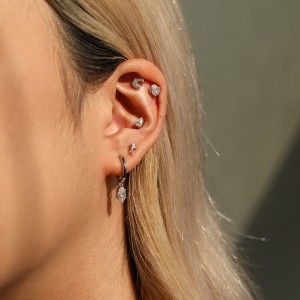 Wholesale 925 Sterling Silver Moissanite Crescent Moon Cartilage Stud 110100091