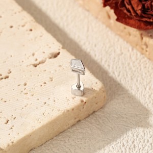 Wholesale 925 Sterling Silver Kite Cut Moissanite Cartilage Stud 110100101 Wholesale 925 Sterling Silver Kite Cut Moissanite Cartilage Stud 110100101