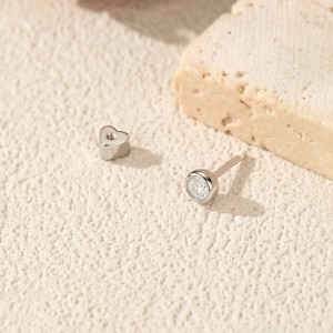 Wholesale 925 Sterling Silver Moissanite Bezel Bubble Cartilage Stud 110100105 Wholesale 925 Sterling Silver Moissanite Bezel Bubble Cartilage Stud 110100105