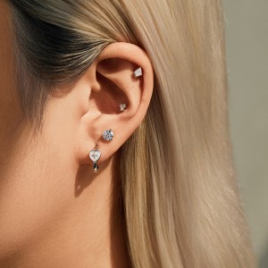 Wholesale 925 Sterling Silver Moissanite Cluster Cartilage Stud 110100108 Wholesale 925 Sterling Silver Moissanite Cluster Cartilage Stud 110100108