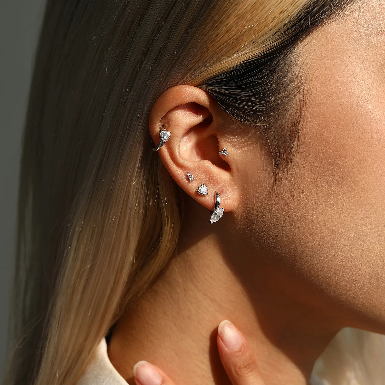 Wholesale 925 Sterling Silver Moissanite Cluster Cartilage Stud 110100108 - image1