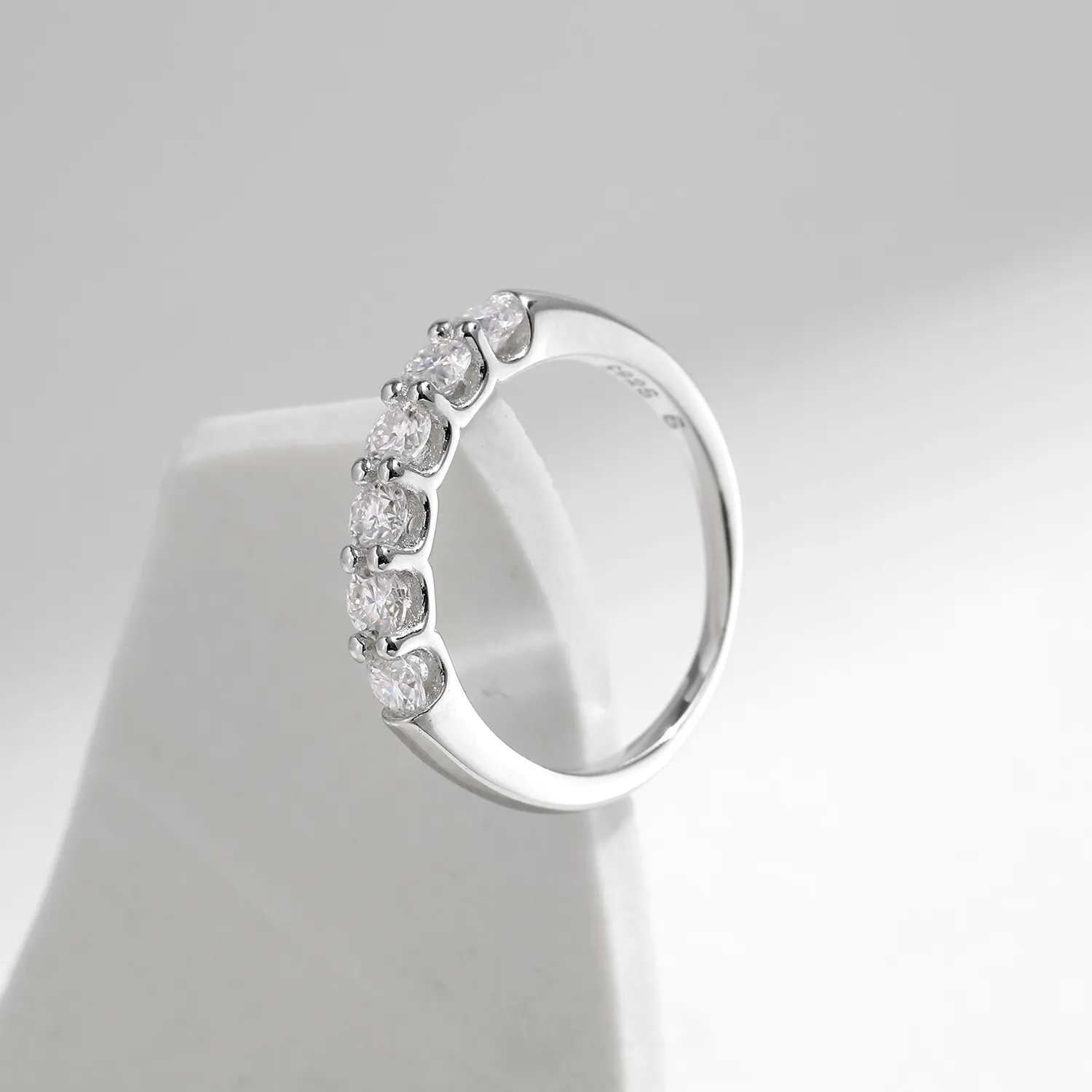 S925 Sparkle Moissanite Band Ring 110200017 - image2