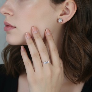 925 Sterling Silver 3-Stone Moissanite Wedding Ring 110200071