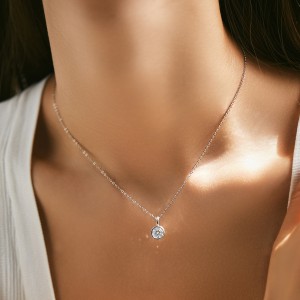 925 Sterling Silver Classic Round Moissanite Necklace 110300015
