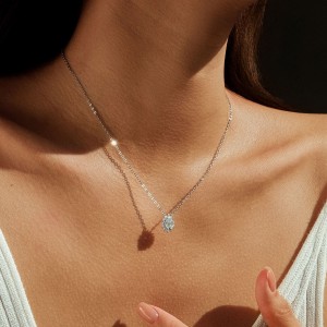 925 Sterling Silver 1ct Oval Halo Moissanite Pendant Necklace 110300023