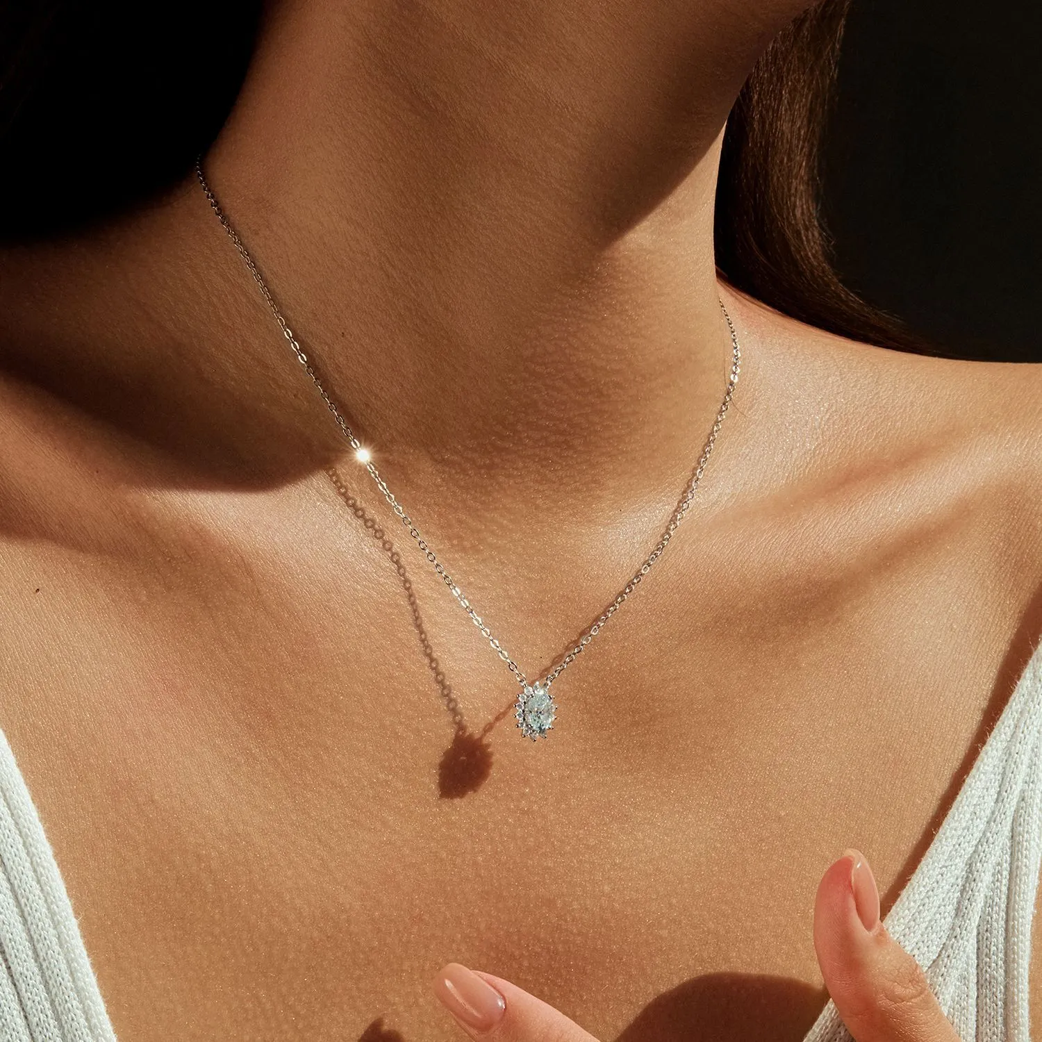 925 Sterling Silver 1ct Oval Halo Moissanite Pendant Necklace 110300023 - image1