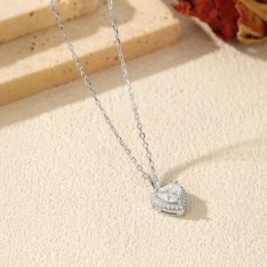 925 Sterling Silver 1Ct Heart Halo Moissanite Pendant Necklace 110300026 925 Sterling Silver 1Ct Heart Halo Moissanite Pendant Necklace 110300026