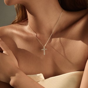 925 Sterling Silver Vintage Pave Moissanite Cross Necklace 110300031 925 Sterling Silver Vintage Pave Moissanite Cross Necklace 110300031