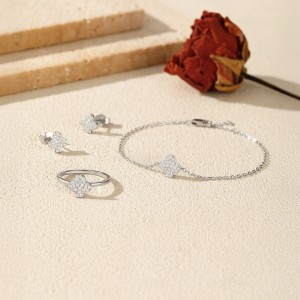 925 Sterling Silver Moissanite Pave Club Suit Bracelet 110400017