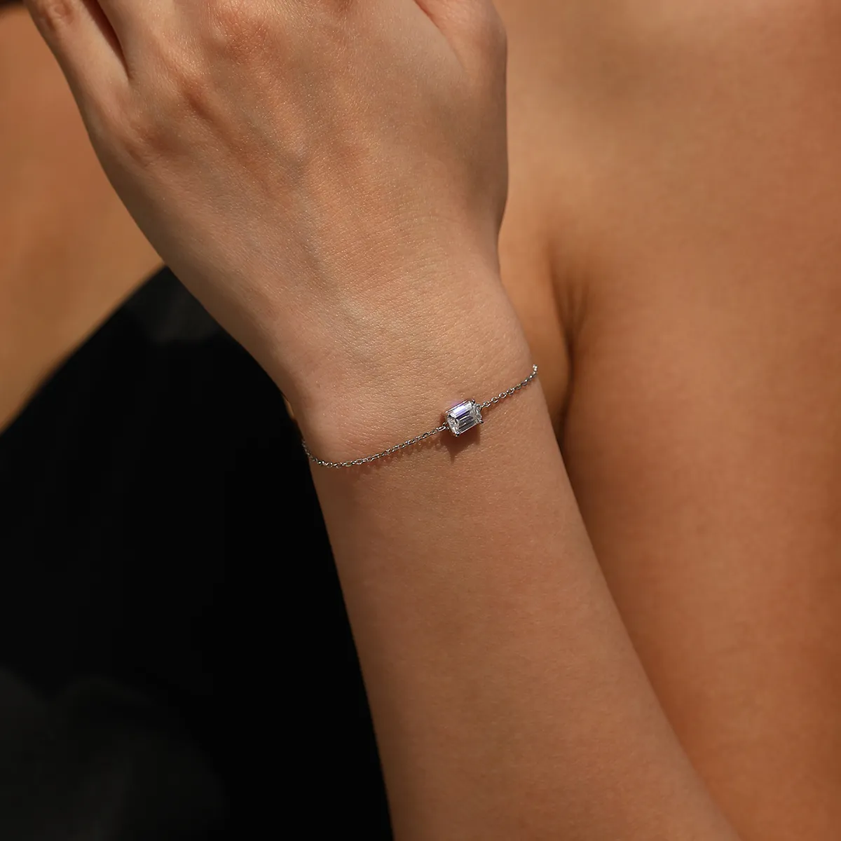 Wholesale 925 Sterling Silver Emerald Cut 1ct Moissanite Bracelet 110400028 - image1